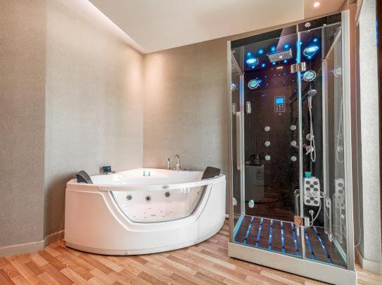 Aronani Hotel Ha'il Ngoại thất bức ảnh
