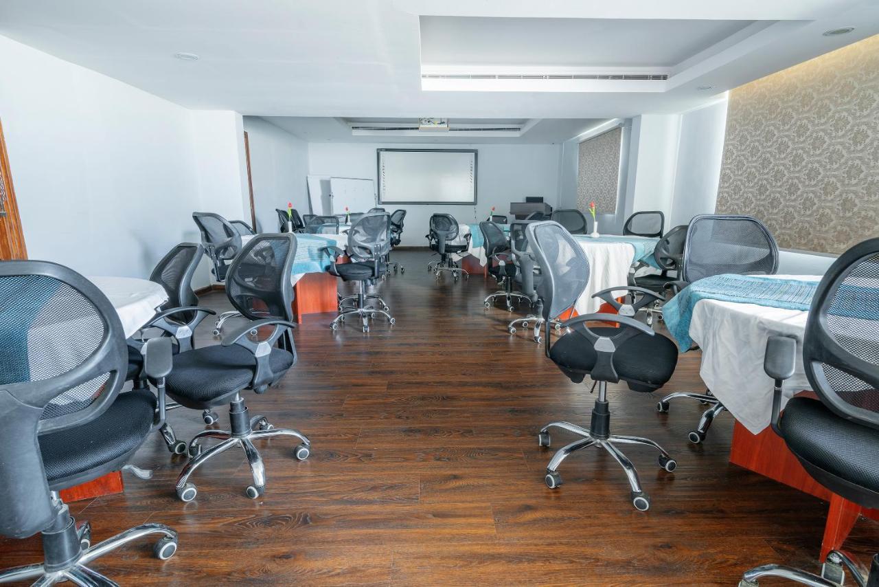 Aronani Hotel Ha'il Ngoại thất bức ảnh